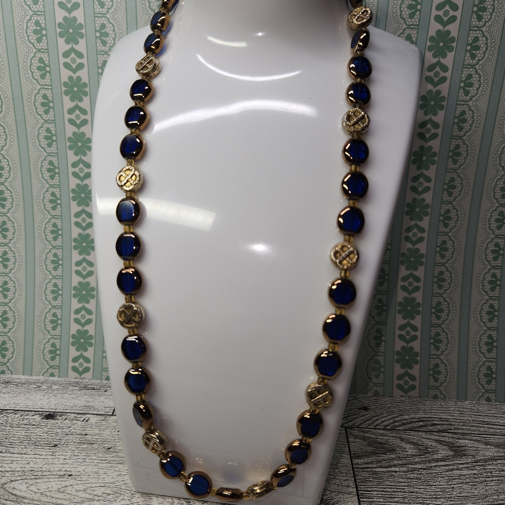 #2255, EDWARDIAN NECKLACE SIMULATE SAPPHIRE, LEAF CLASP 17"IN, GOLD PLATED